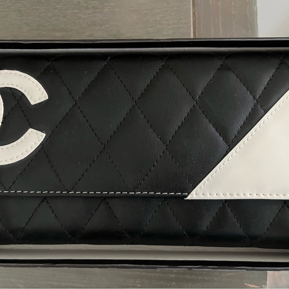 Chic Black and White Quilted Women's Bag